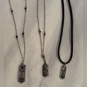 Disturbia cathedral necklace set